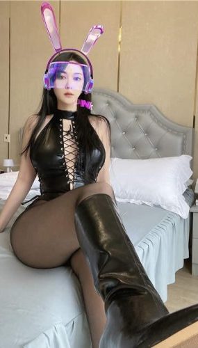 120斤的小王同学 – 想打你，又怕你爽 [18P/20MB]